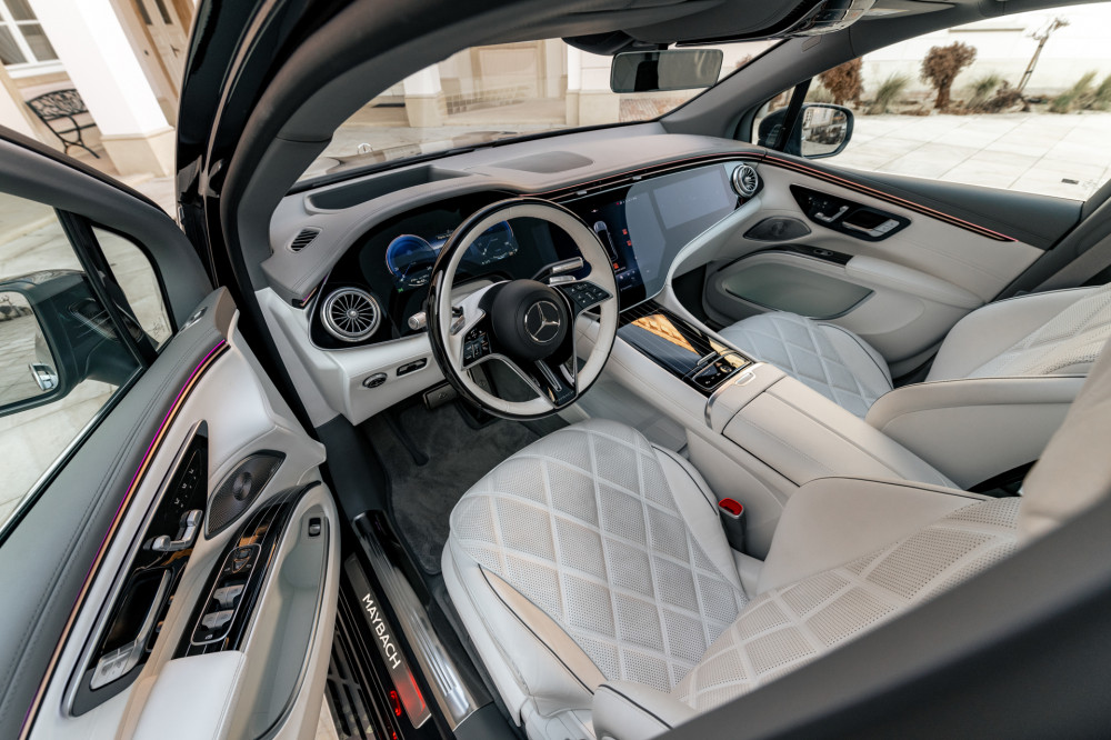 Mercedes-Maybach EQS 680 SUV